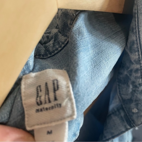 Gap Chambray Maternity Button Shirt - Picture 3 of 4